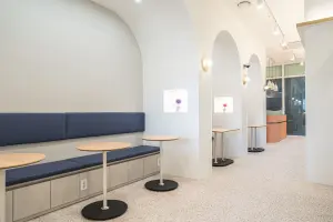 아치와 니치가 어우러진 감각적인 공유오피스